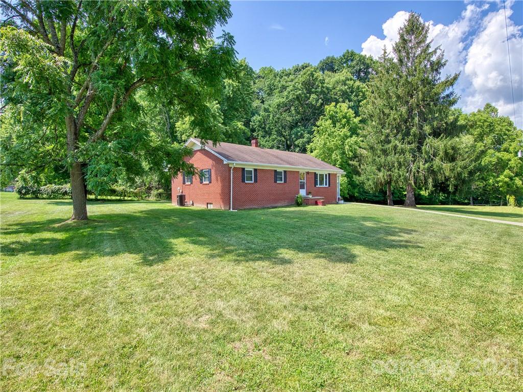64 Lake Drive Canton NC 28716