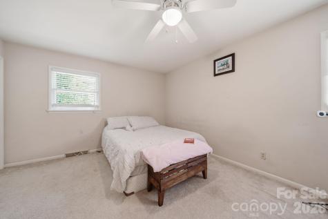 970 23rd Avenue NE Hickory NC 28601