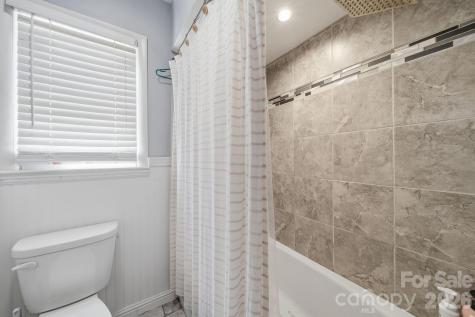 970 23rd Avenue NE Hickory NC 28601