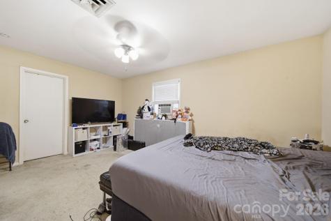 970 23rd Avenue NE Hickory NC 28601