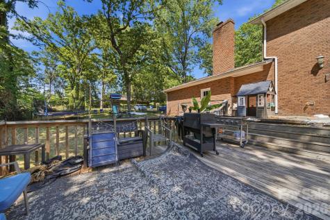 970 23rd Avenue NE Hickory NC 28601
