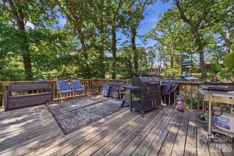 970 23rd Avenue NE Hickory NC 28601