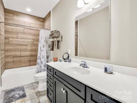 5588 Table View Lane Lenoir NC 28645