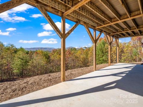 5588 Table View Lane Lenoir NC 28645