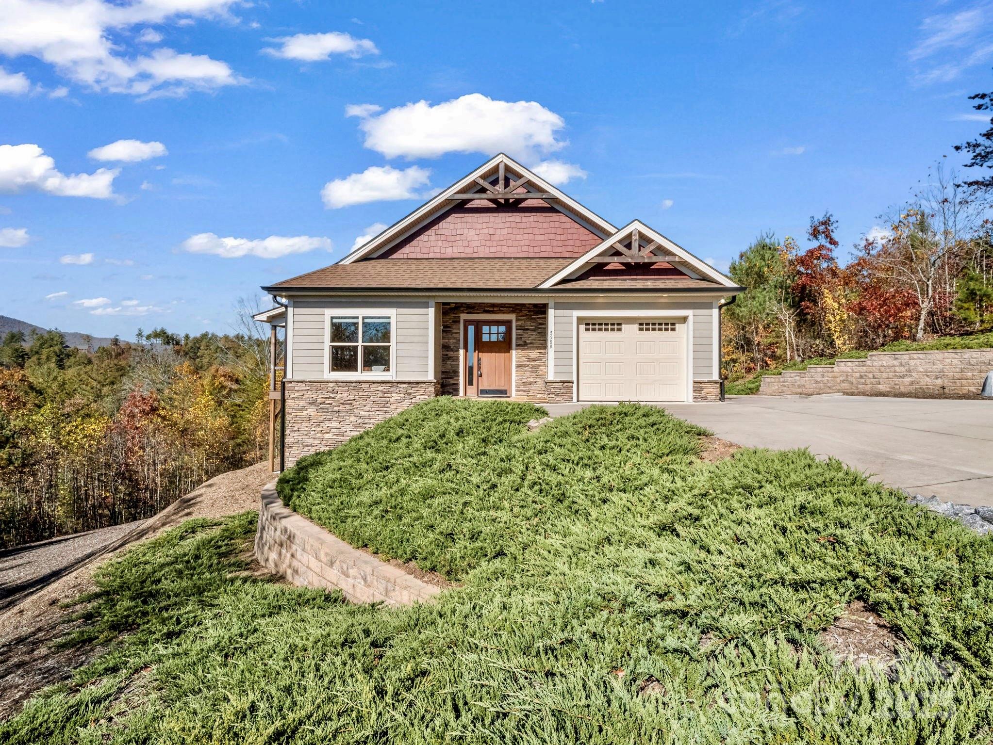 5588 Table View Lane Lenoir NC 28645