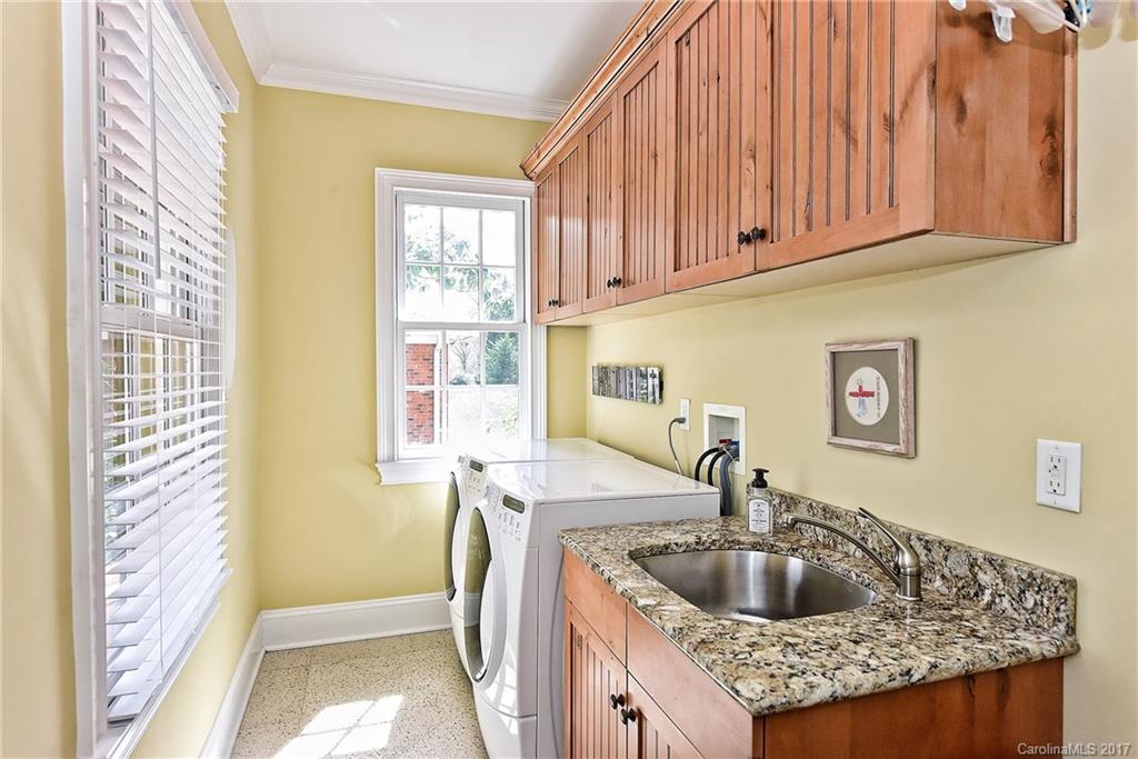 1132 Providence Road Charlotte NC 28207