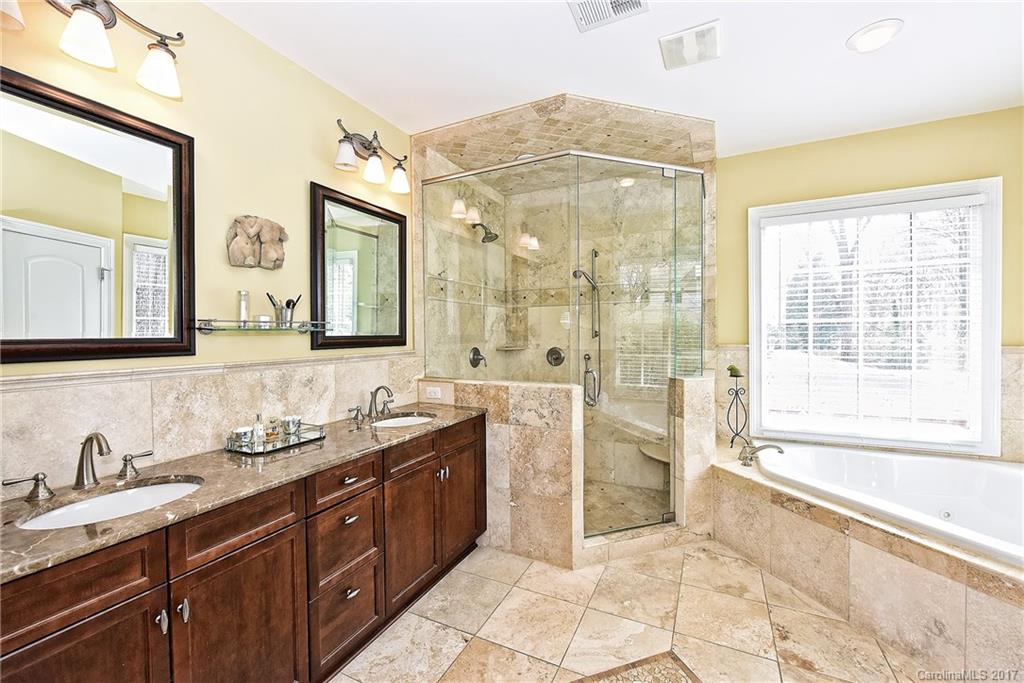 1132 Providence Road Charlotte NC 28207