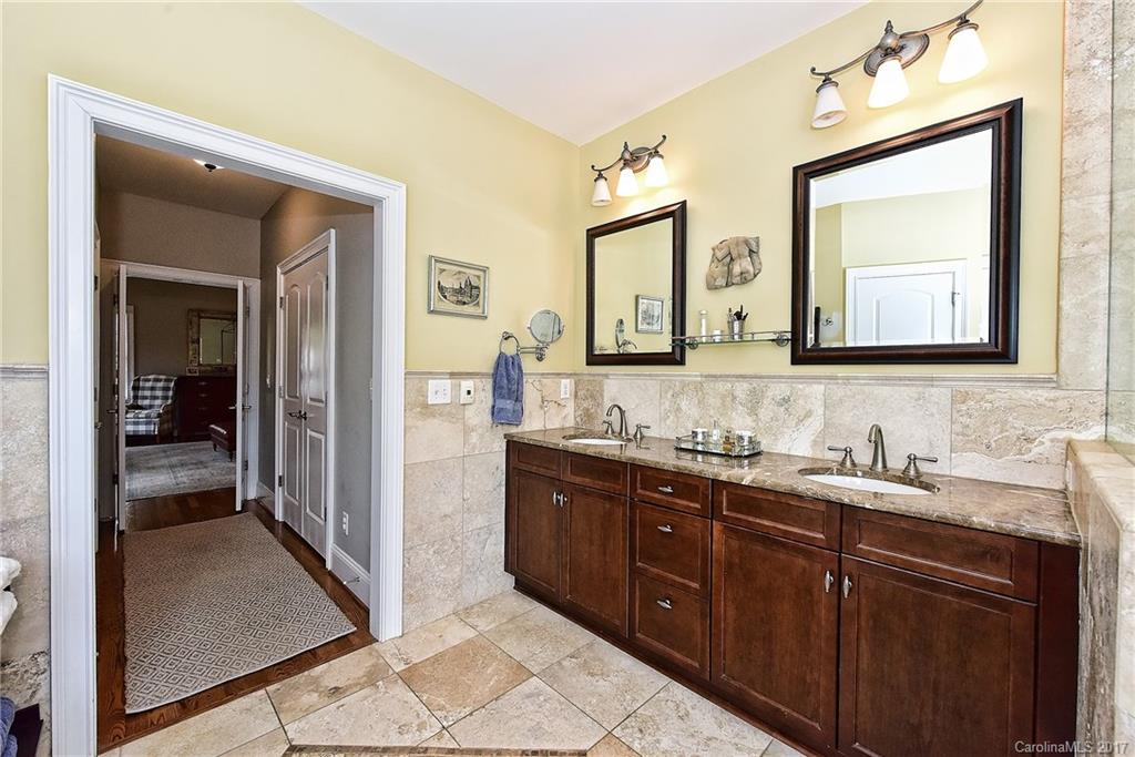 1132 Providence Road Charlotte NC 28207