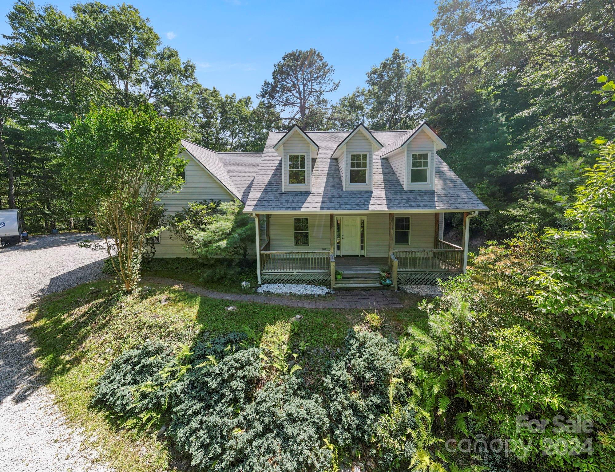 718 Thunder Road Brevard NC 28712