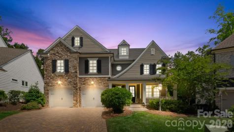 1924 Plaza End Trace Charlotte NC 28205