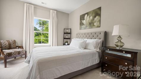 1924 Plaza End Trace Charlotte NC 28205