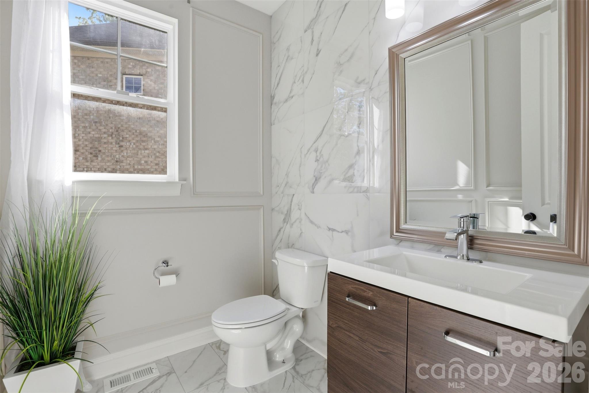 1924 Plaza End Trace Charlotte NC 28205