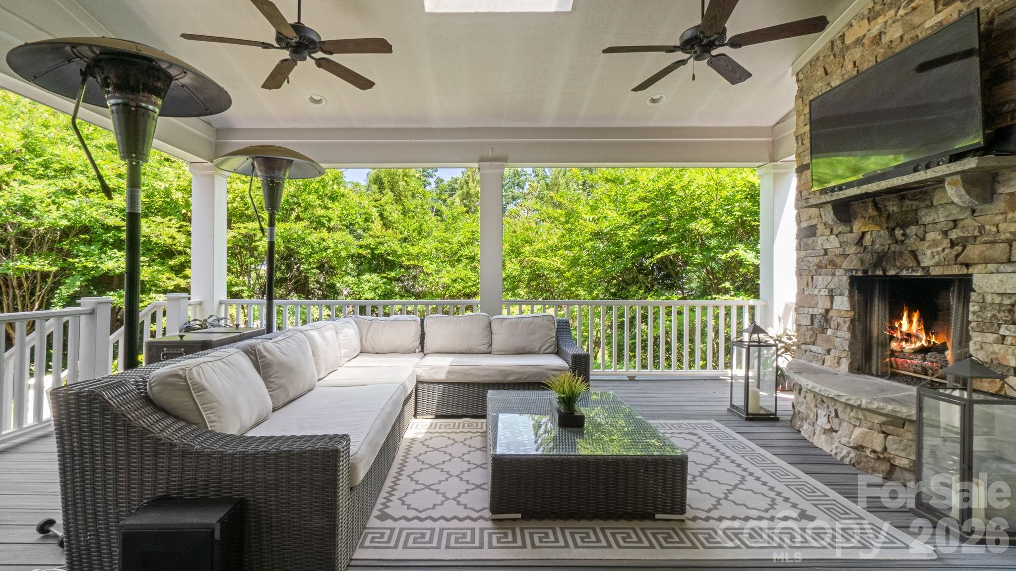 1924 Plaza End Trace Charlotte NC 28205
