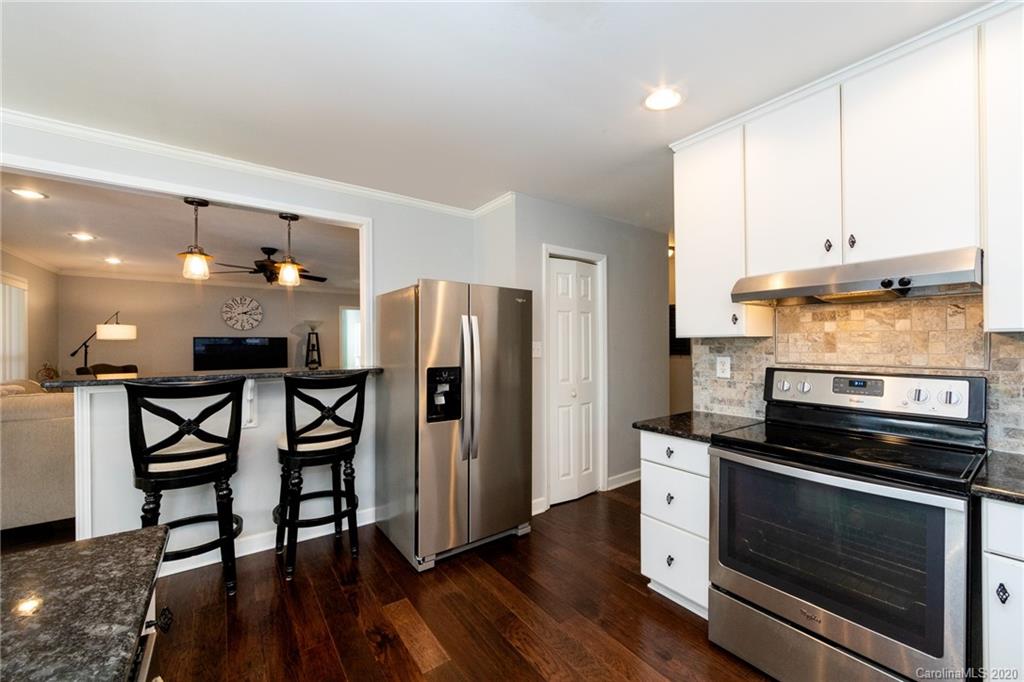 14214 Creekside Drive Matthews NC 28105
