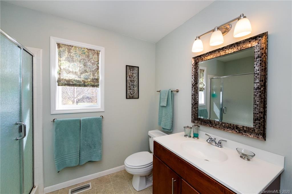 14214 Creekside Drive Matthews NC 28105