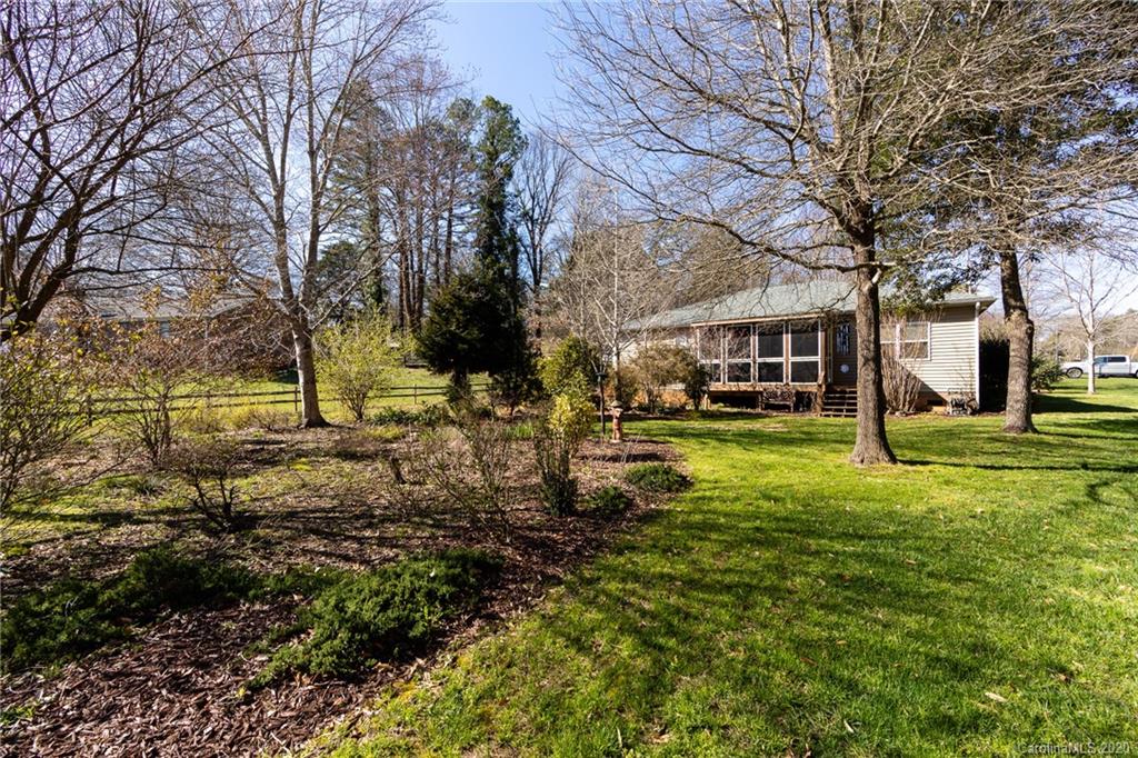 14214 Creekside Drive Matthews NC 28105