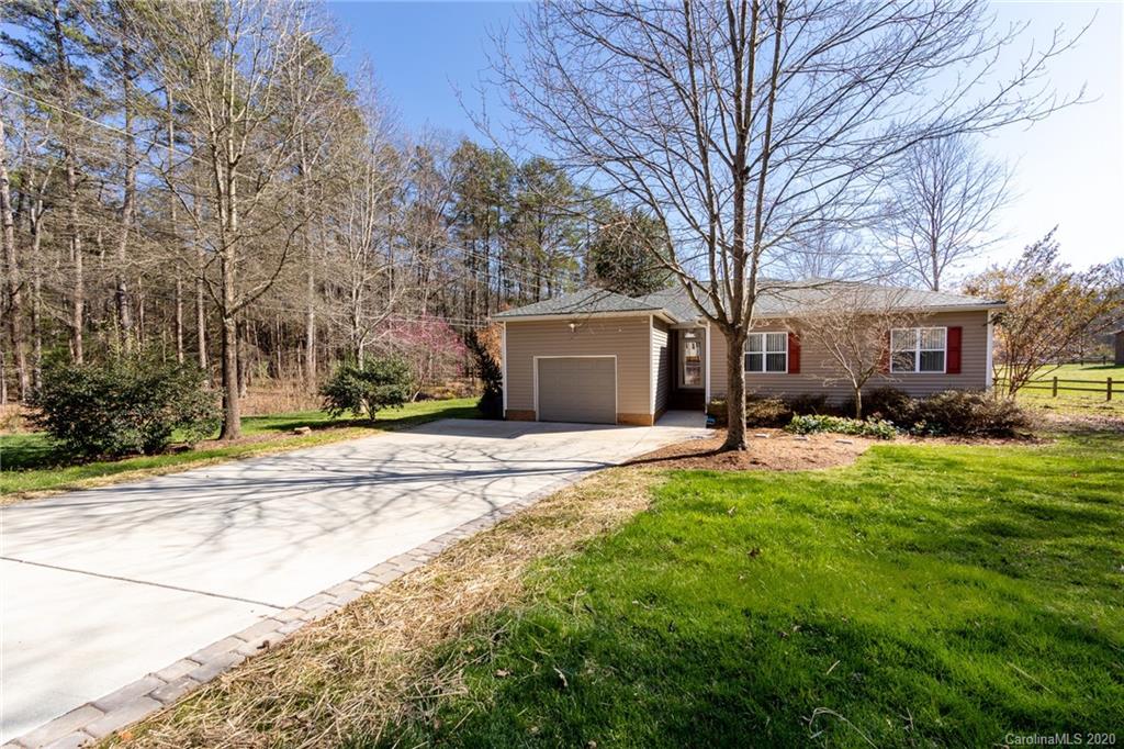 14214 Creekside Drive Matthews NC 28105