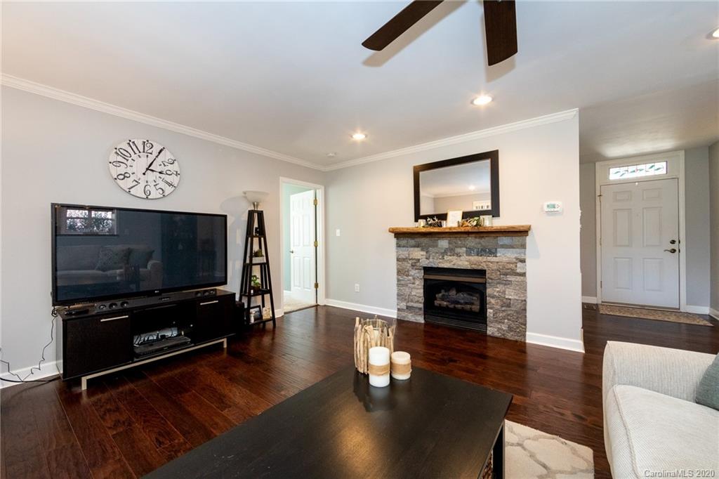 14214 Creekside Drive Matthews NC 28105