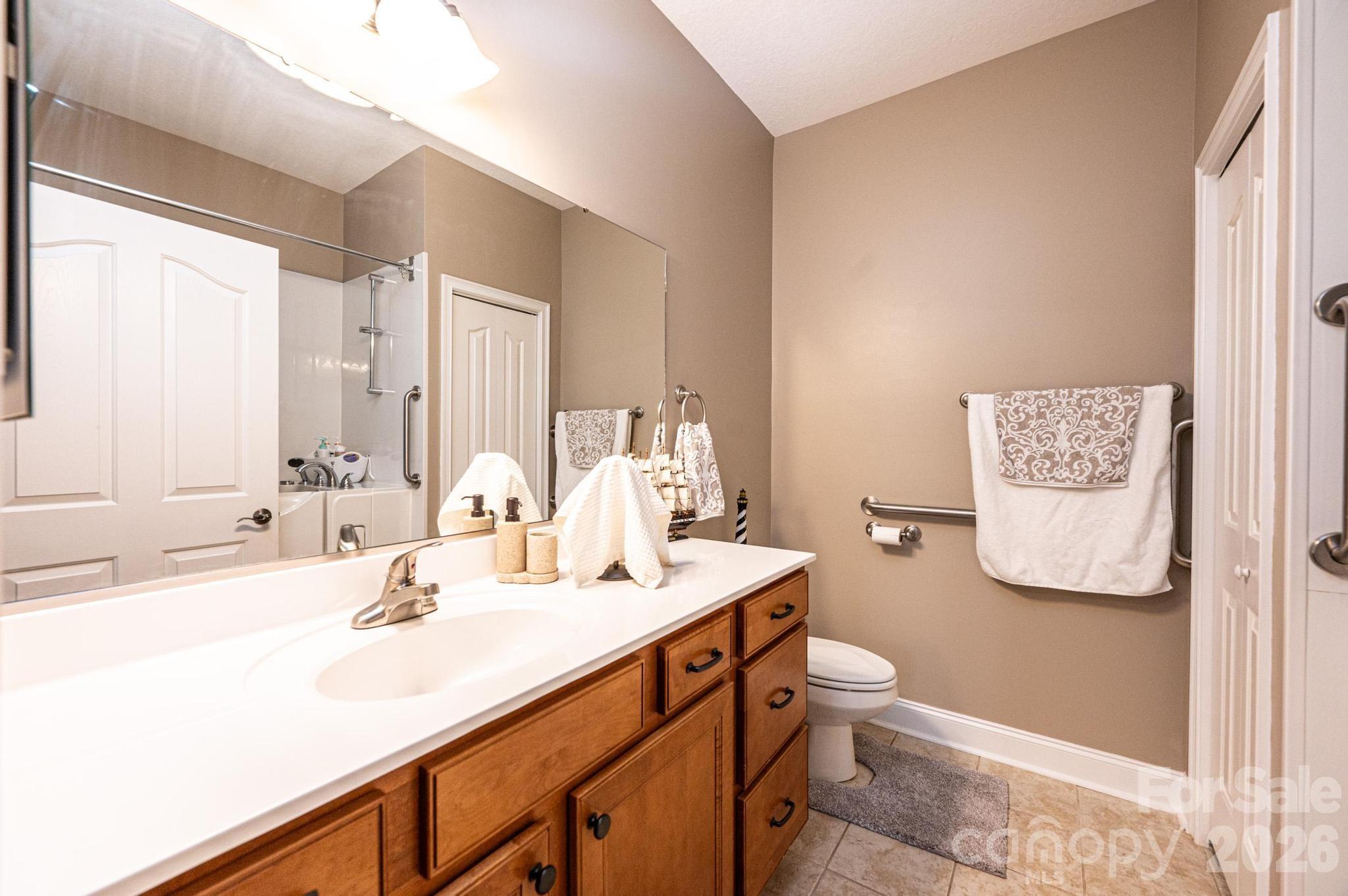 823 Wynnshire Drive Hickory NC 28601