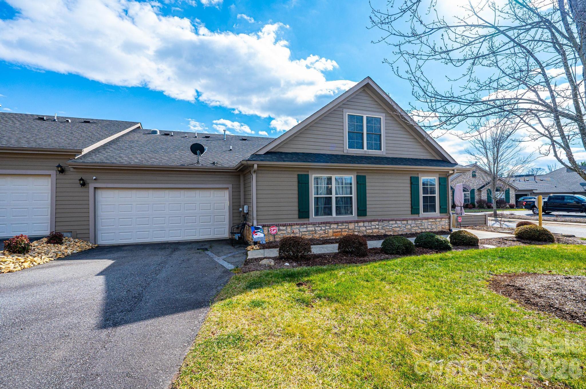 823 Wynnshire Drive Hickory NC 28601
