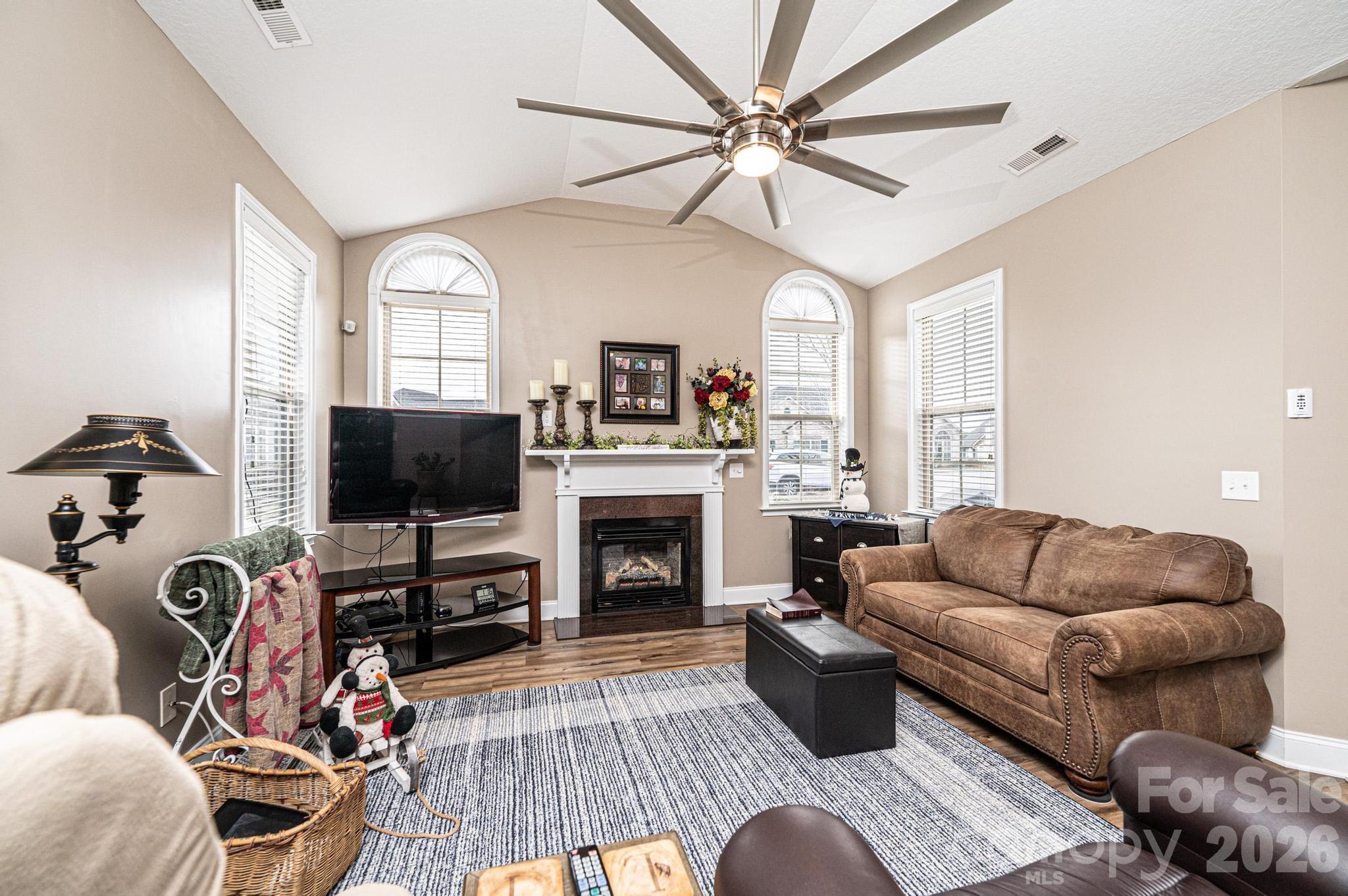 823 Wynnshire Drive Hickory NC 28601