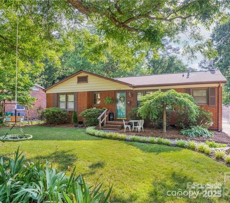 4824 Harcourt Lane Charlotte NC 28212