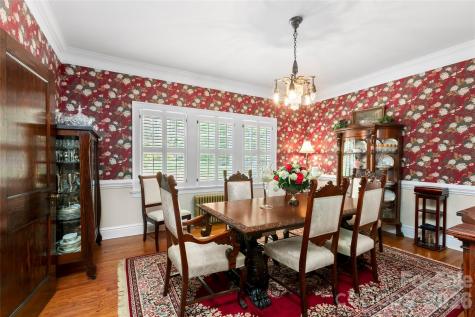 1518 Greenville Highway Hendersonville NC 28792