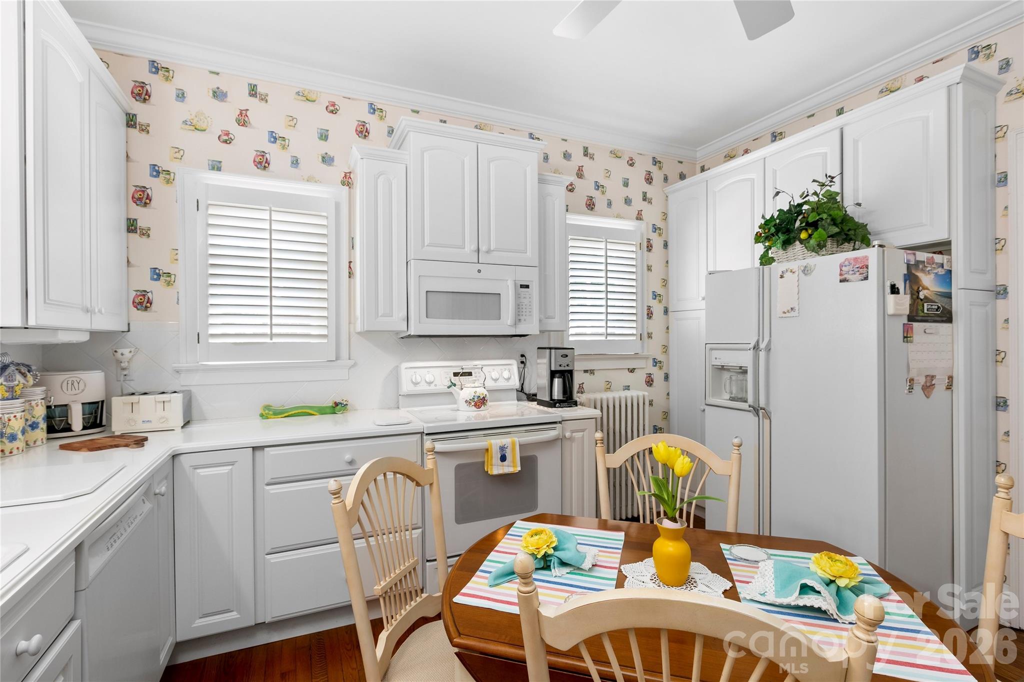 1518 Greenville Highway Hendersonville NC 28792