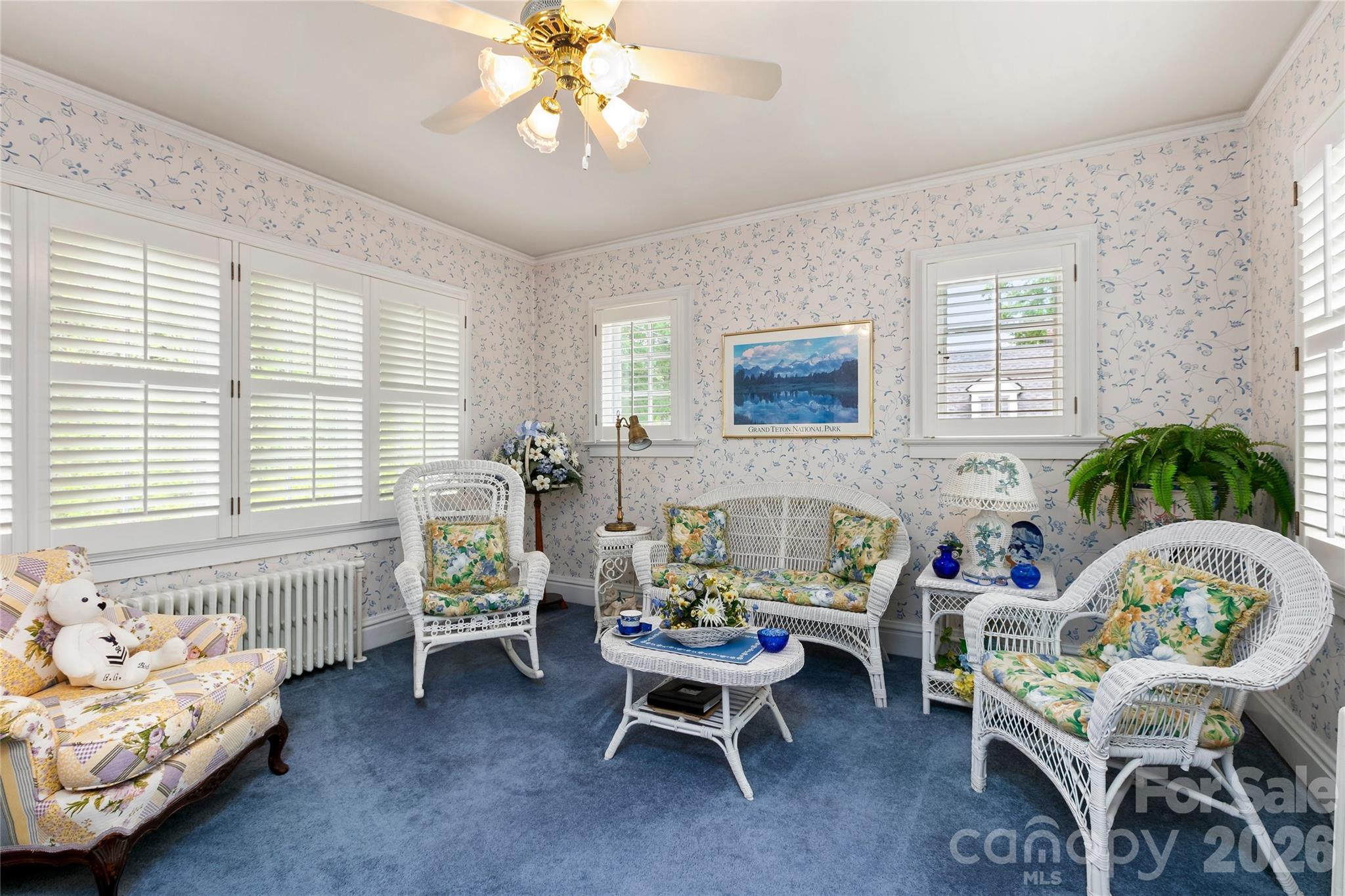 1518 Greenville Highway Hendersonville NC 28792