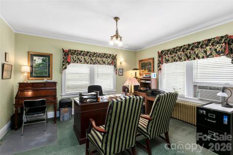 1518 Greenville Highway Hendersonville NC 28792