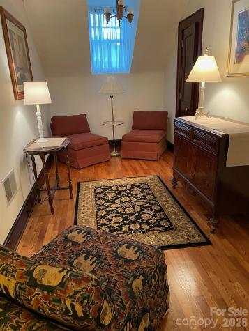 1518 Greenville Highway Hendersonville NC 28792