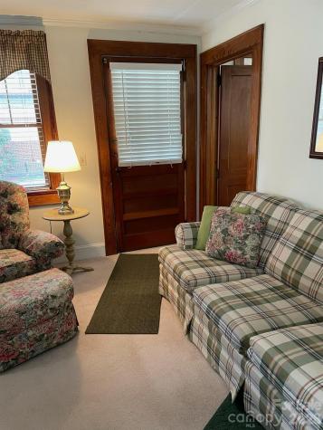 1518 Greenville Highway Hendersonville NC 28792