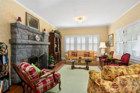 1518 Greenville Highway Hendersonville NC 28792