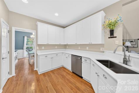 10502 Hellebore Road Charlotte NC 28213