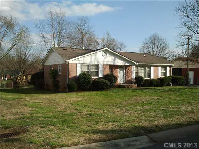 5318 Elderbank Drive Charlotte NC 28216