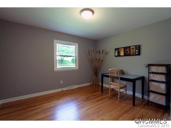 6 Deerview Lane Asheville NC 28804
