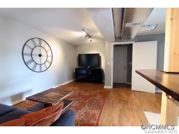 6 Deerview Lane Asheville NC 28804