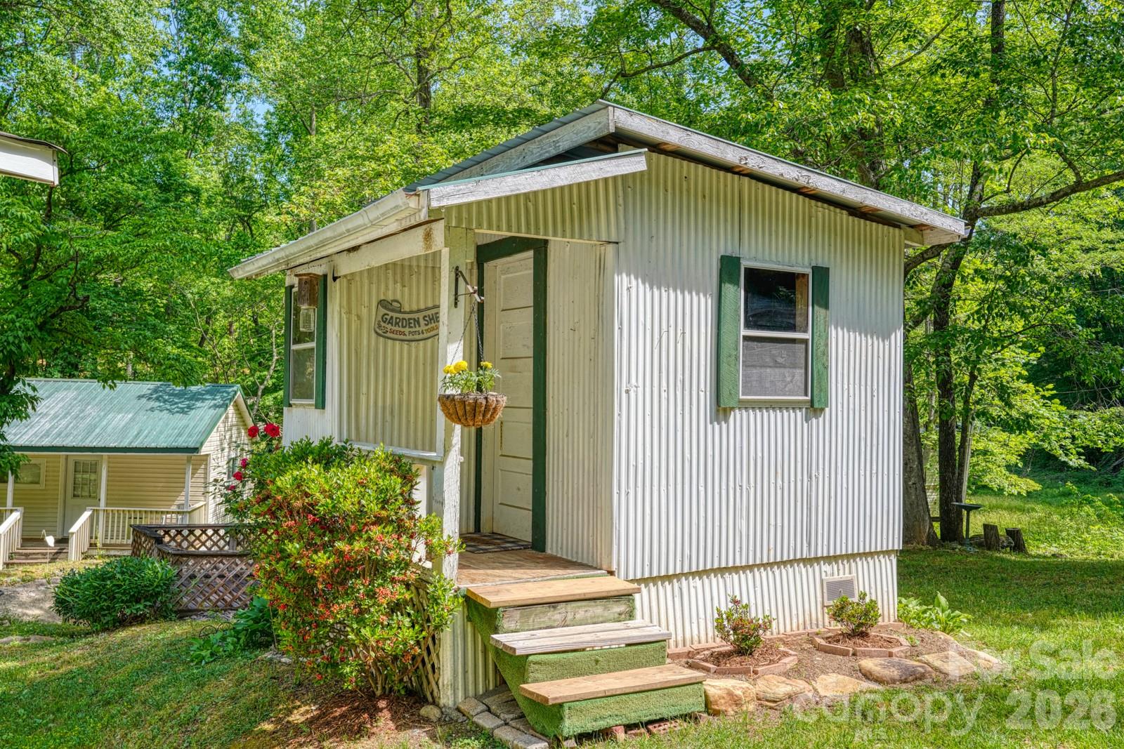 123 Little Rock Way Mill Spring NC 28756