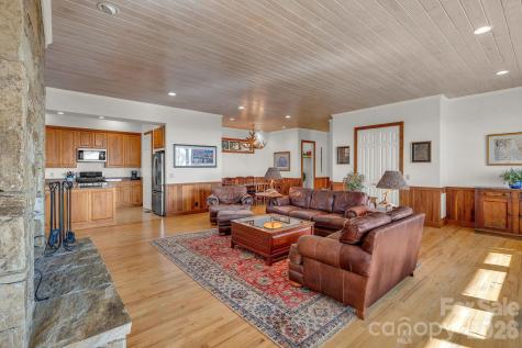 933 Thunder Ridge Lane Lenoir NC 28645
