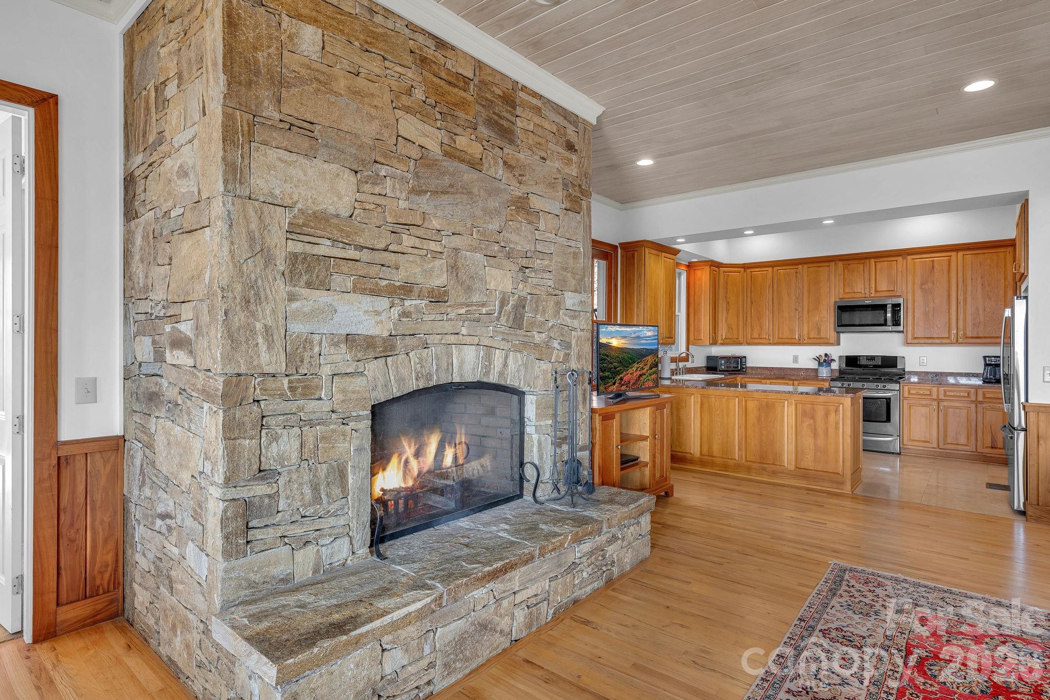 933 Thunder Ridge Lane Lenoir NC 28645