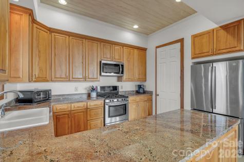 933 Thunder Ridge Lane Lenoir NC 28645