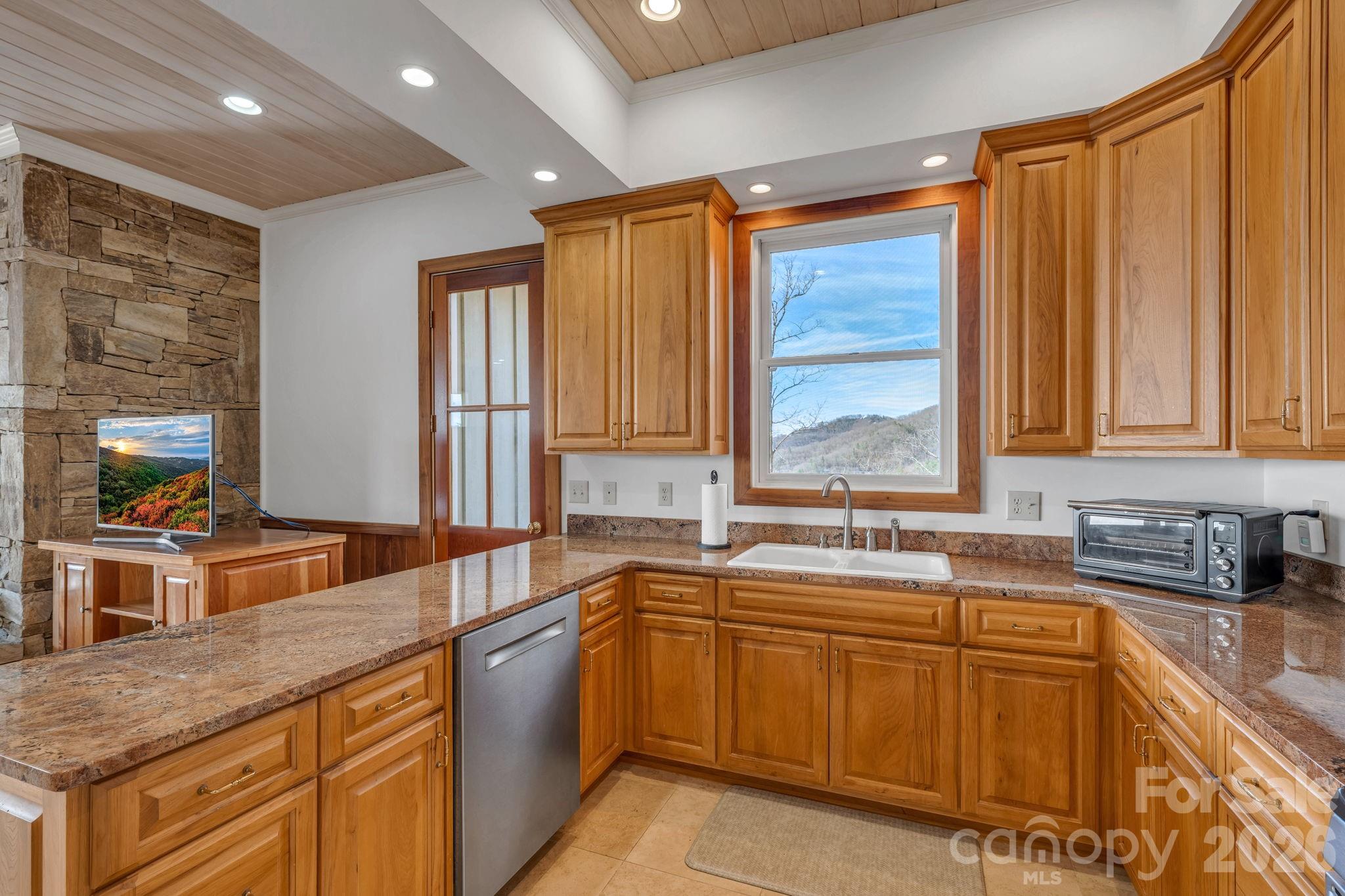 933 Thunder Ridge Lane Lenoir NC 28645