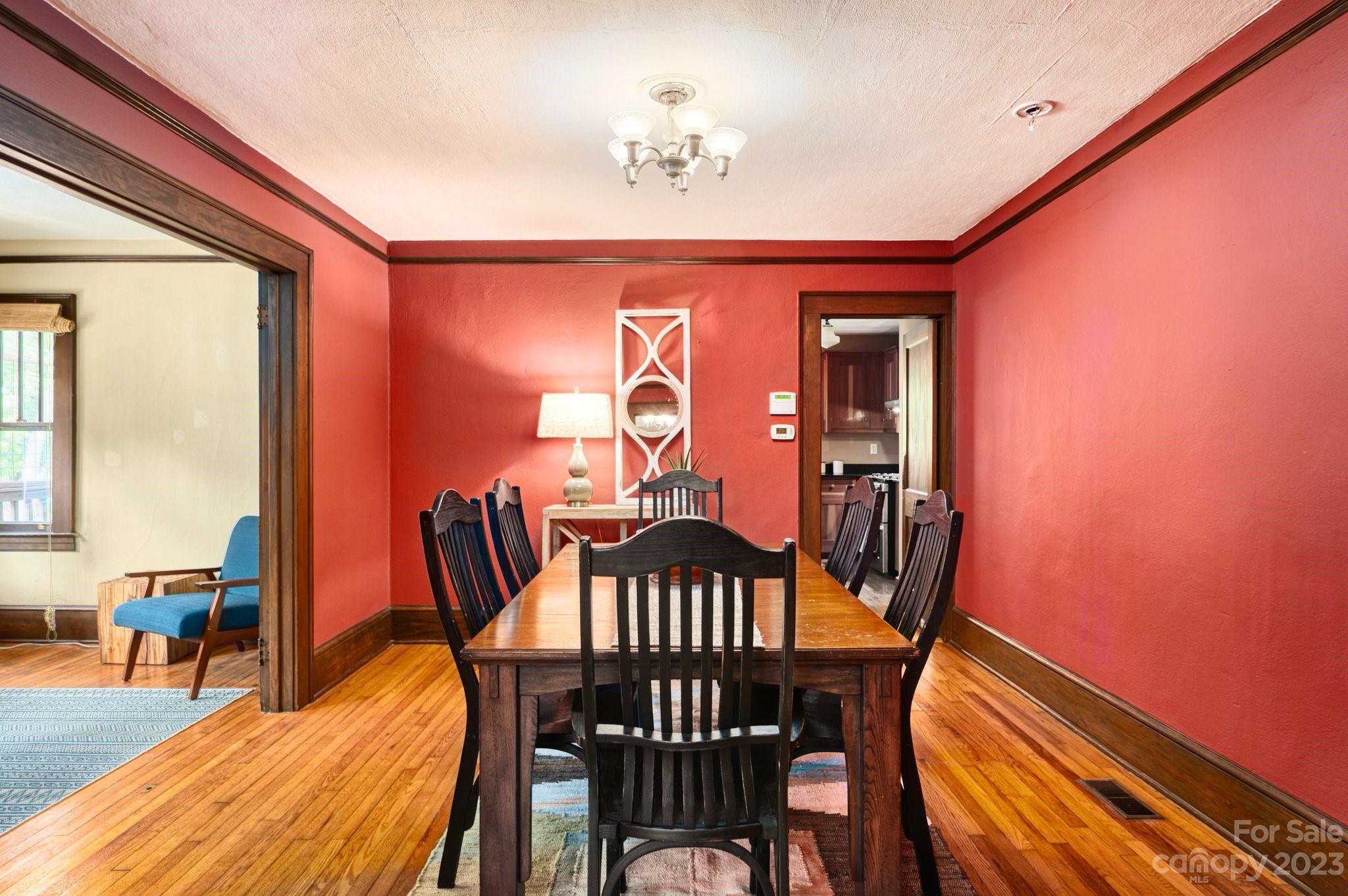 19 Bradley Street Asheville NC 28806