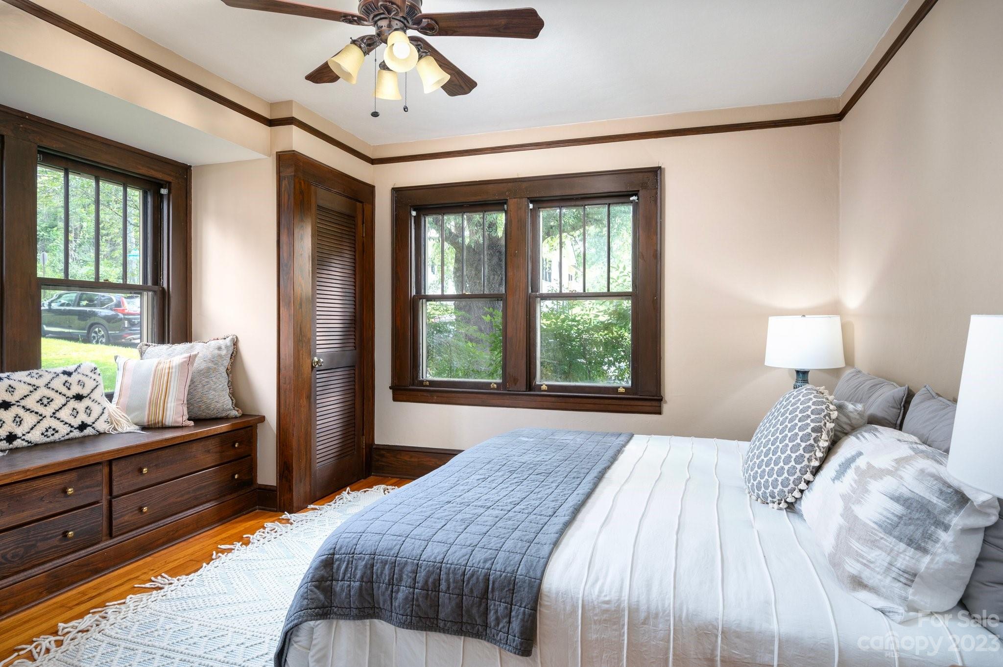 19 Bradley Street Asheville NC 28806