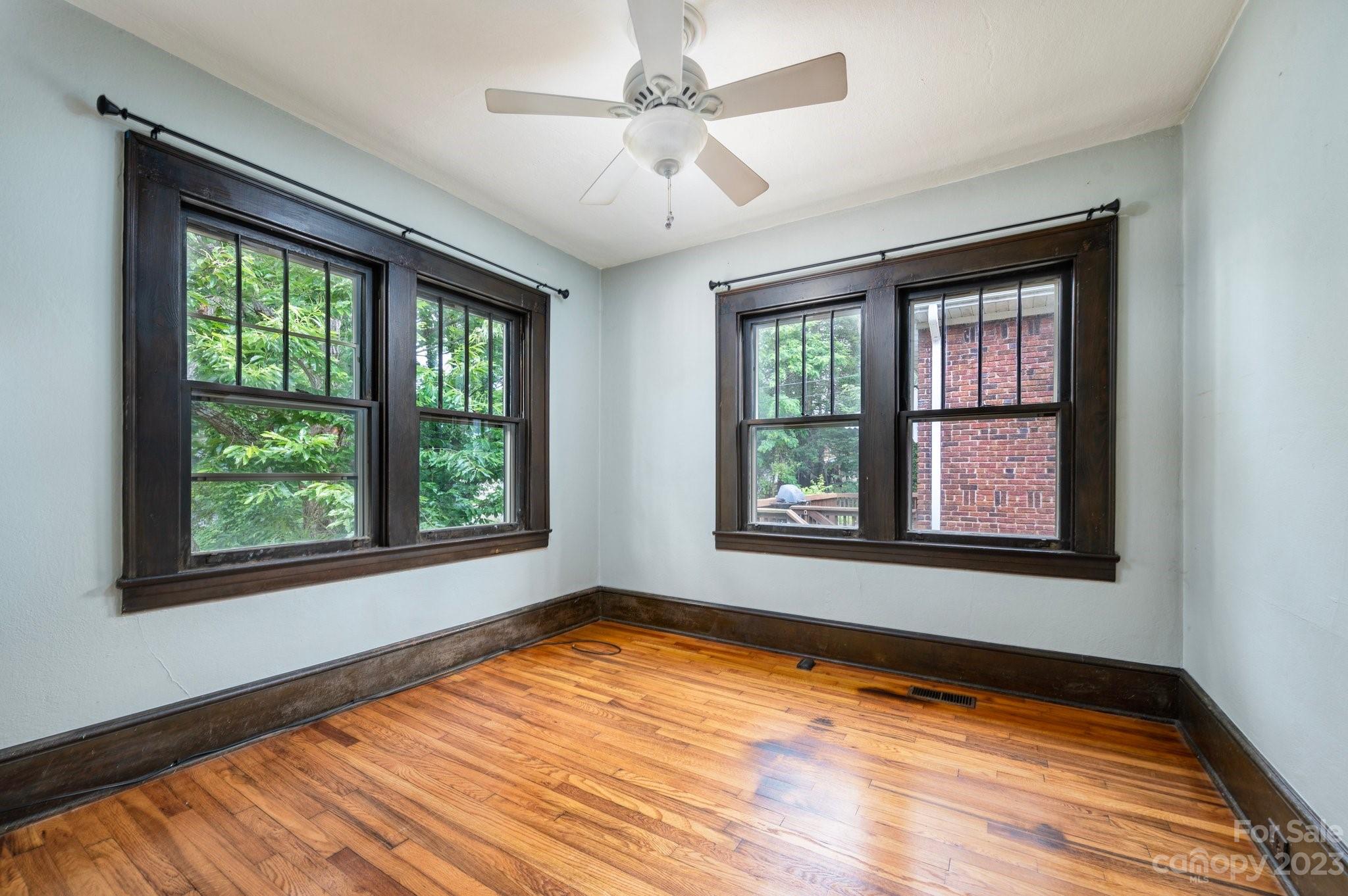 19 Bradley Street Asheville NC 28806