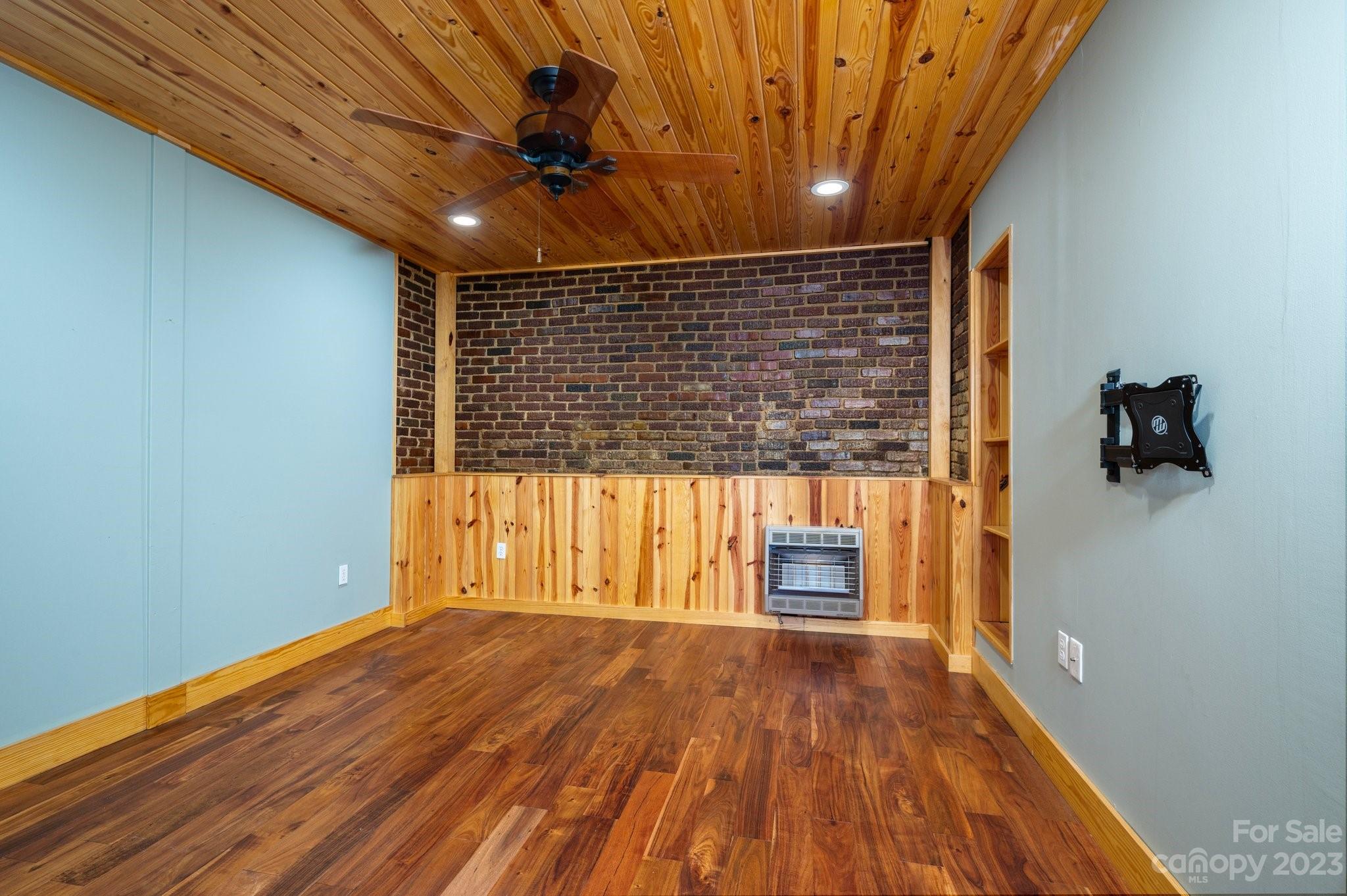 19 Bradley Street Asheville NC 28806
