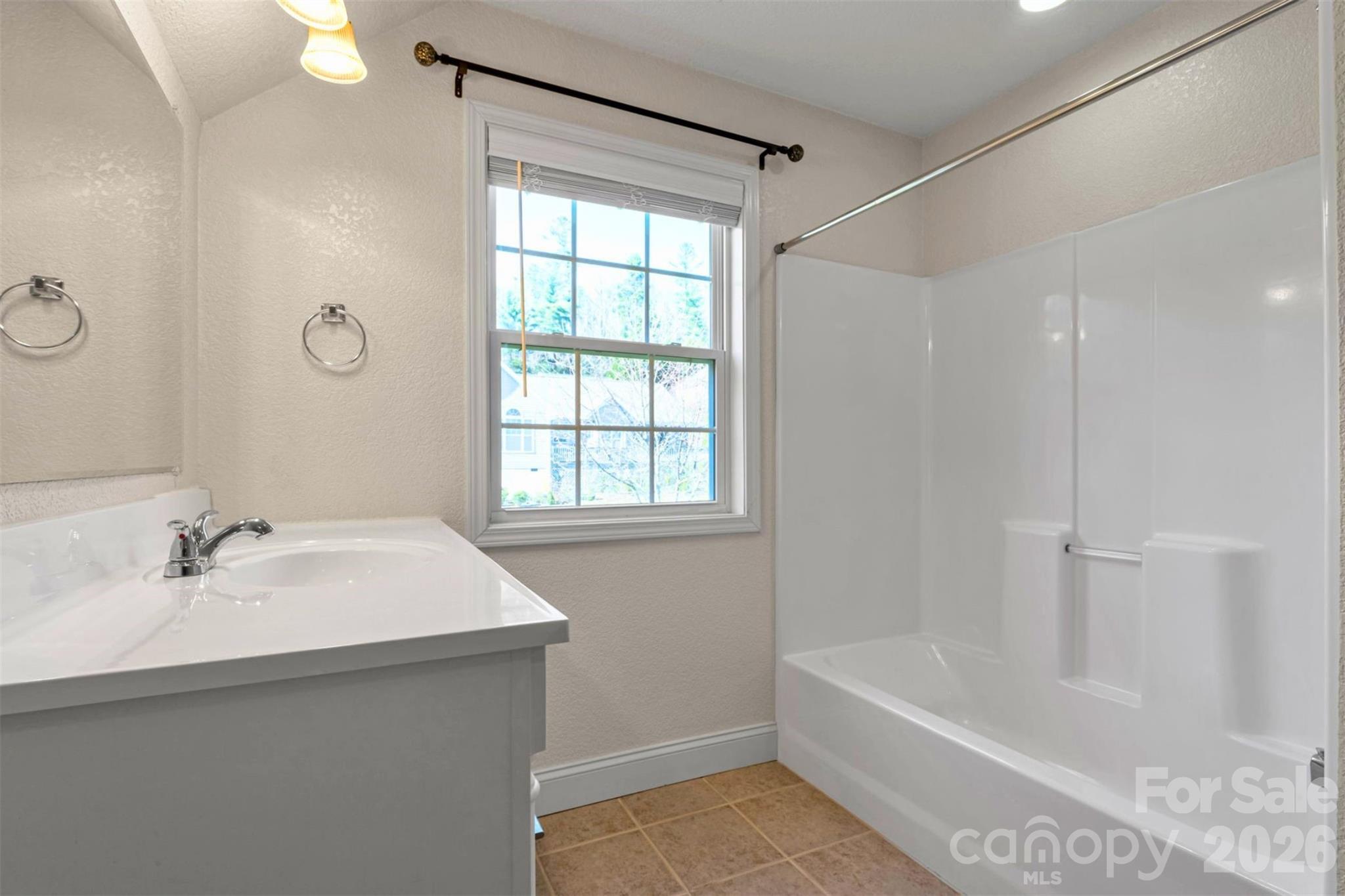 291 N Crab Meadow Drive Hendersonville NC 28739