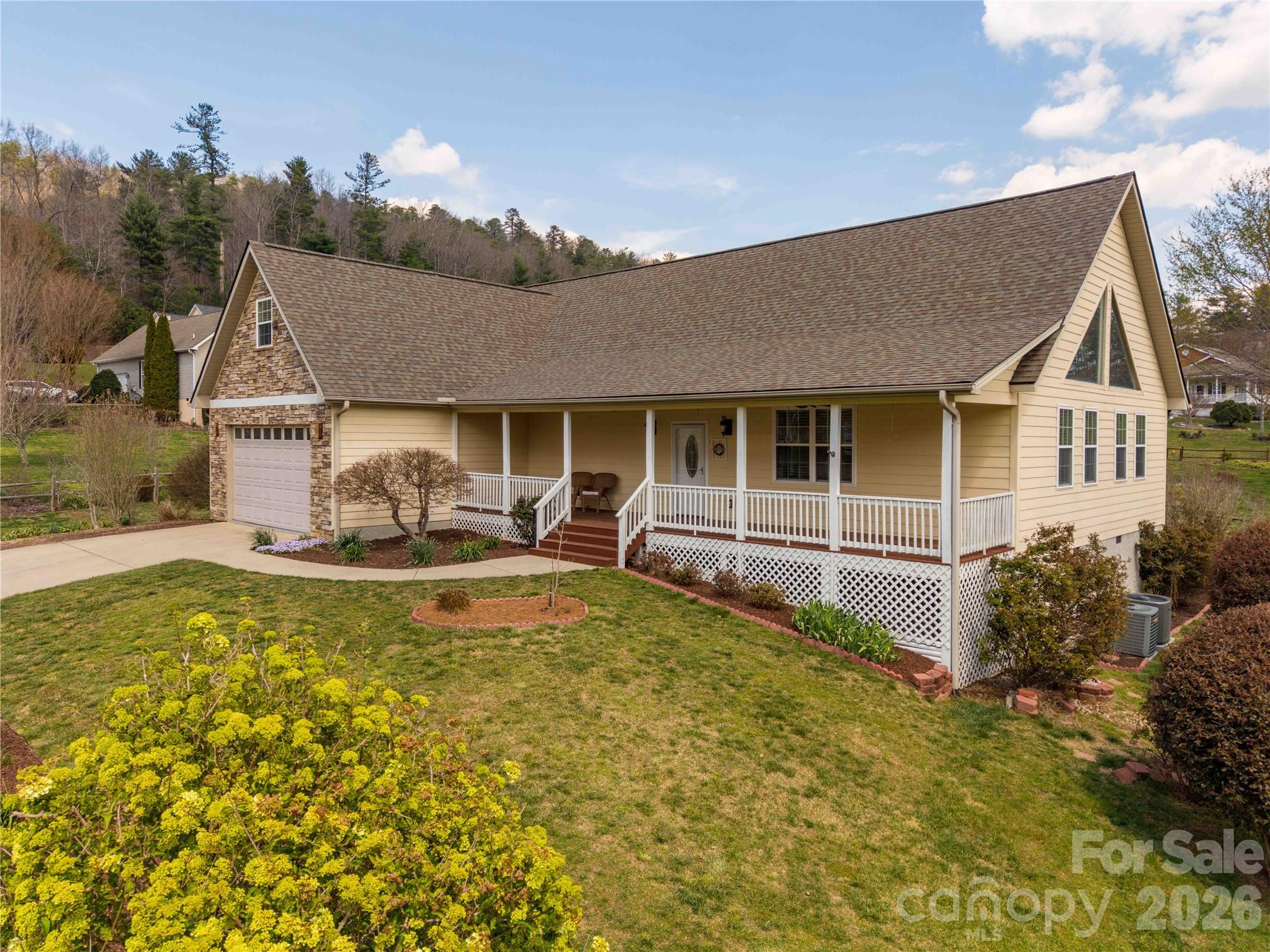 291 N Crab Meadow Drive Hendersonville NC 28739