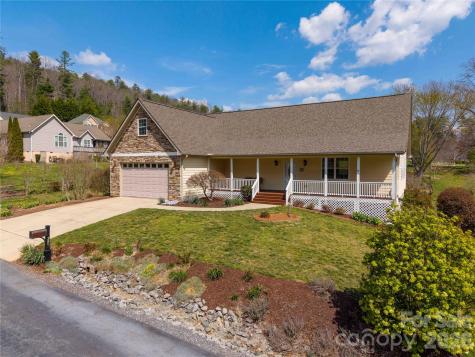 291 N Crab Meadow Drive Hendersonville NC 28739