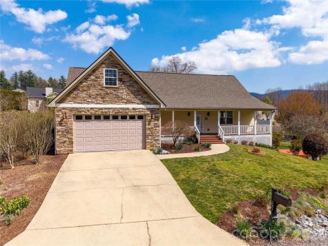 291 N Crab Meadow Drive Hendersonville NC 28739